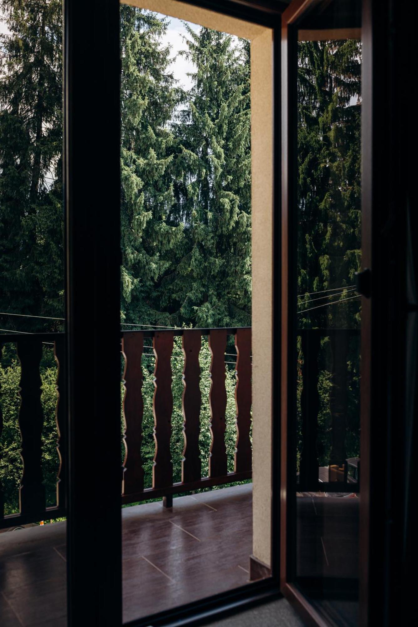 Gasthaus & Spa Bukovel Luaran gambar